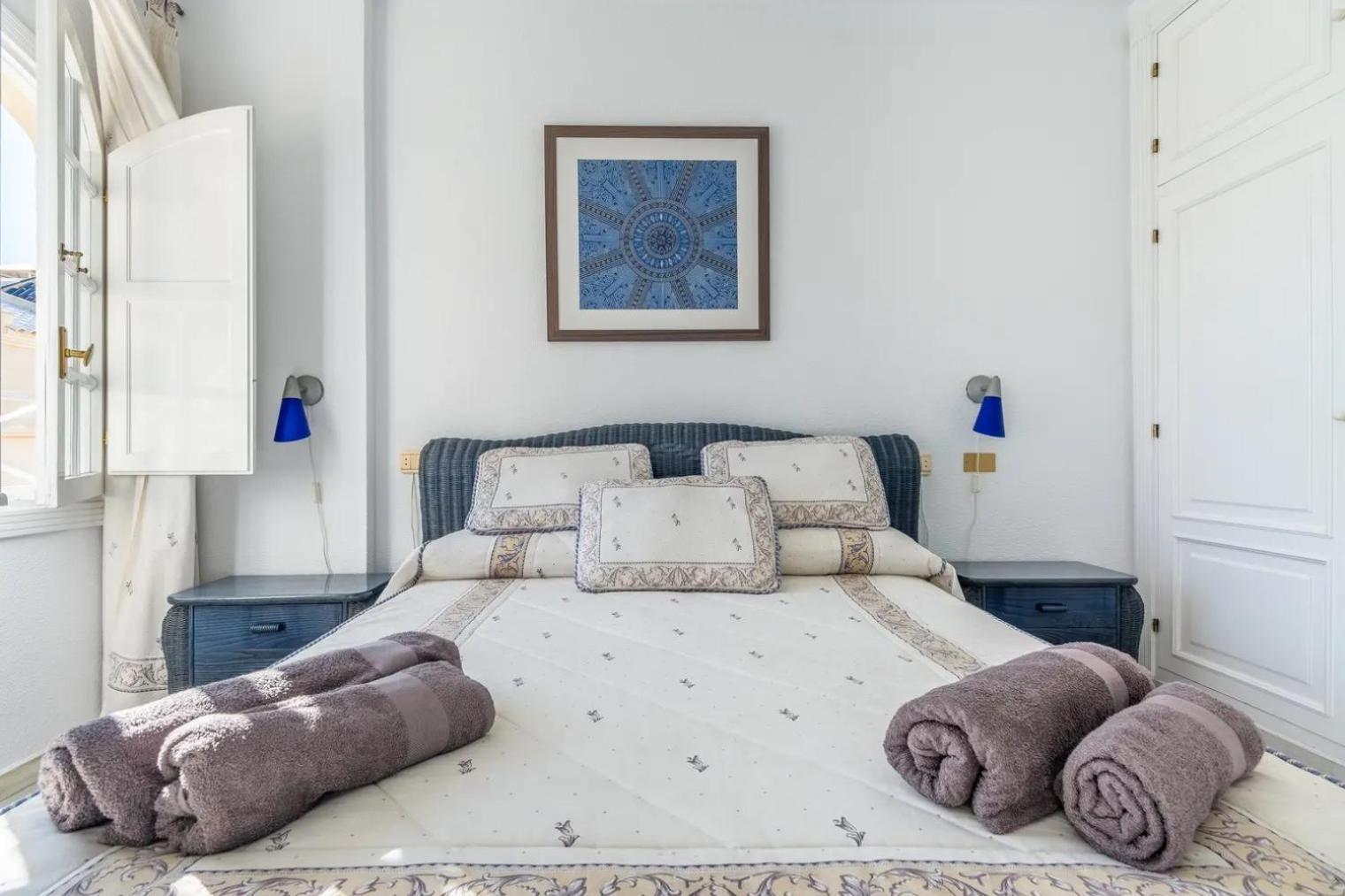 Amazing Penthouse On The Beach, Sea Views, Wifi, Airconditioning And Parking Torrevieja Exterior foto